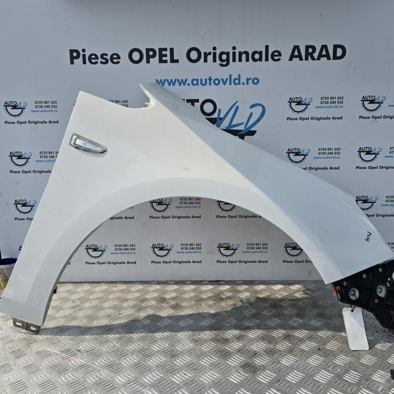 Aripa fata dreapta Opel Astra J
