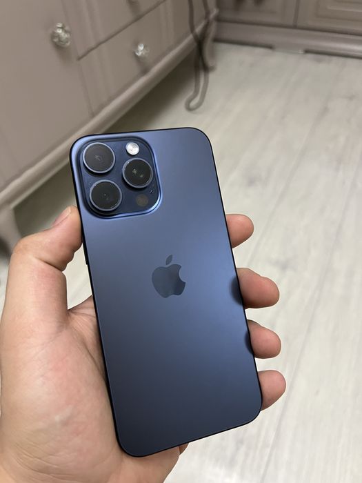 Продам 15 про макс на запчасти