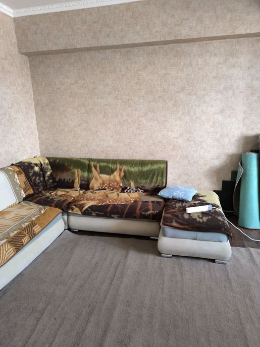 2 х комнатную квартиру Сергели массив СТРОИТЕЛЬ. РЕМОНТ. 2/9 . 64 М²