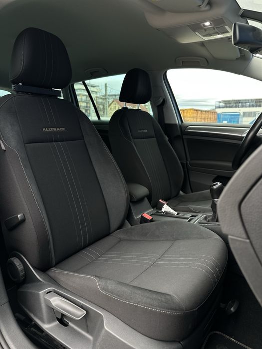 VW Golf 7 Alltrack 4Motion 1.6 TDI*Distronic*Lane Assist*RATE Avans 0%