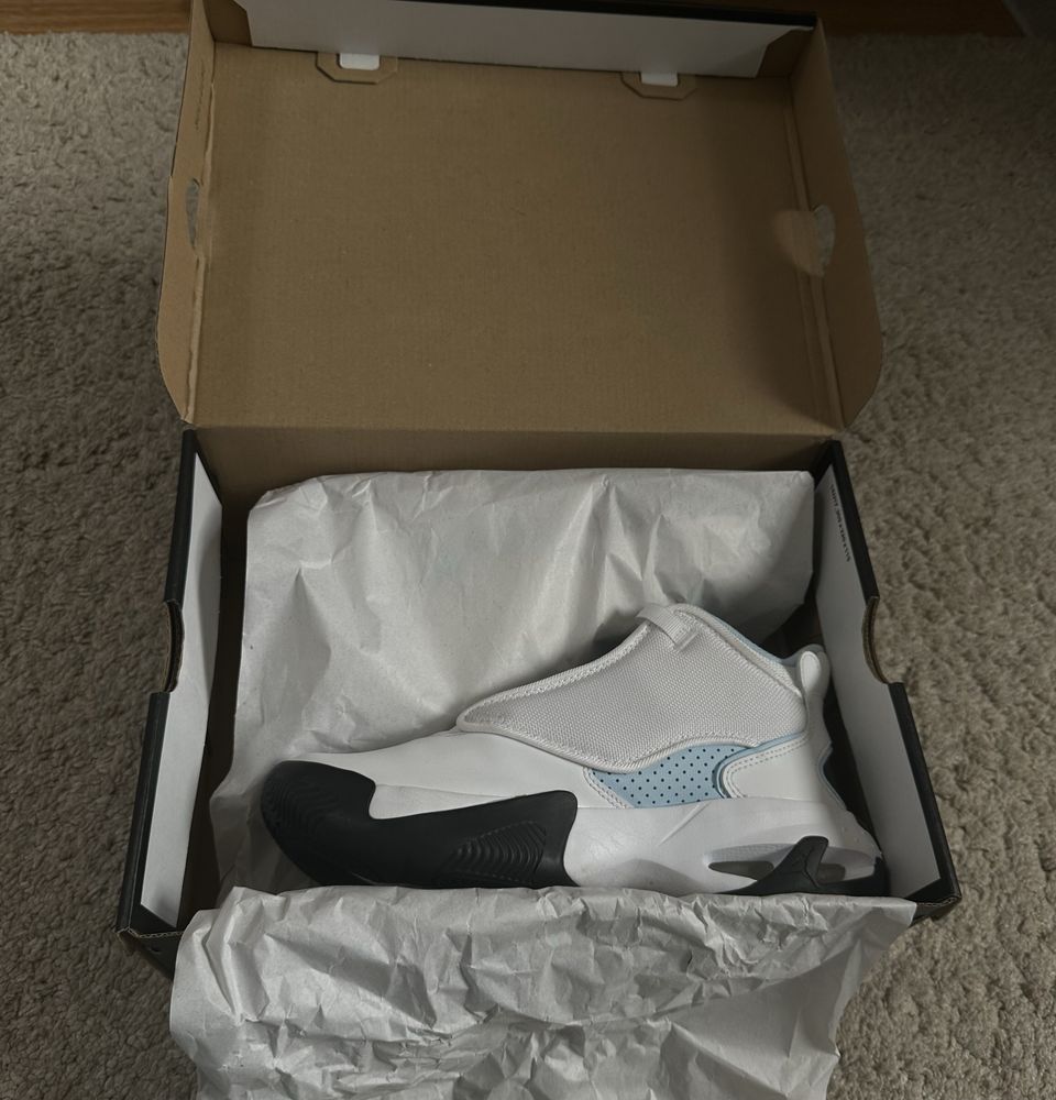 Jordan 4 Max Aura (GS)