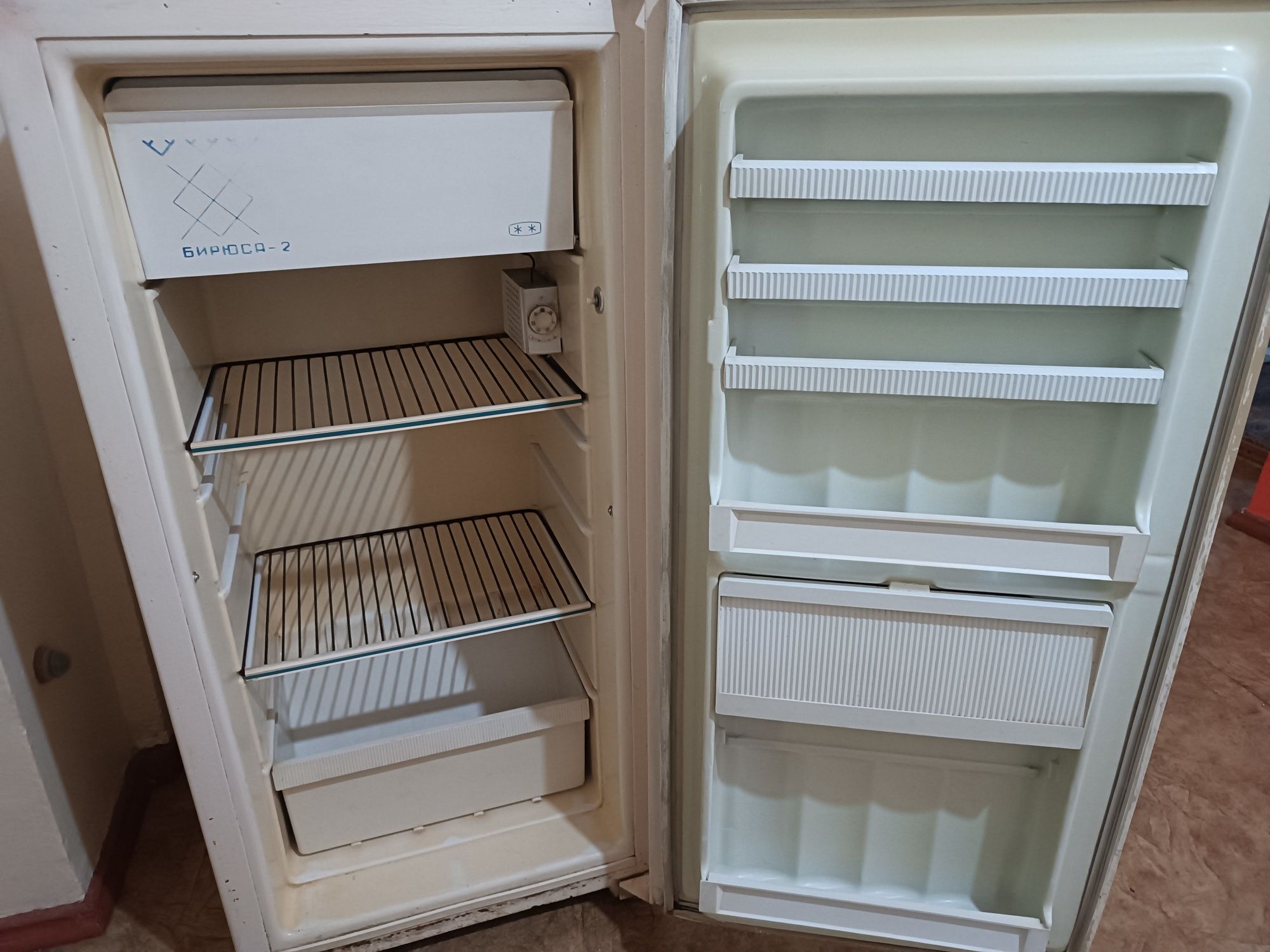 Продается холодильник Бирюса -2