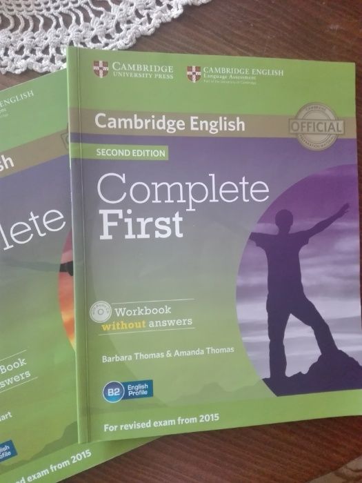Учебник и учебна тетрадка по Английски език + диск