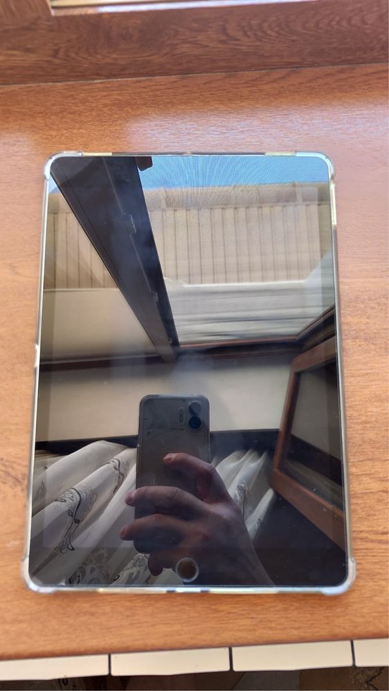 Продам Ipad срочна почти новый