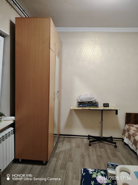 Продам шифоньер (высокий)