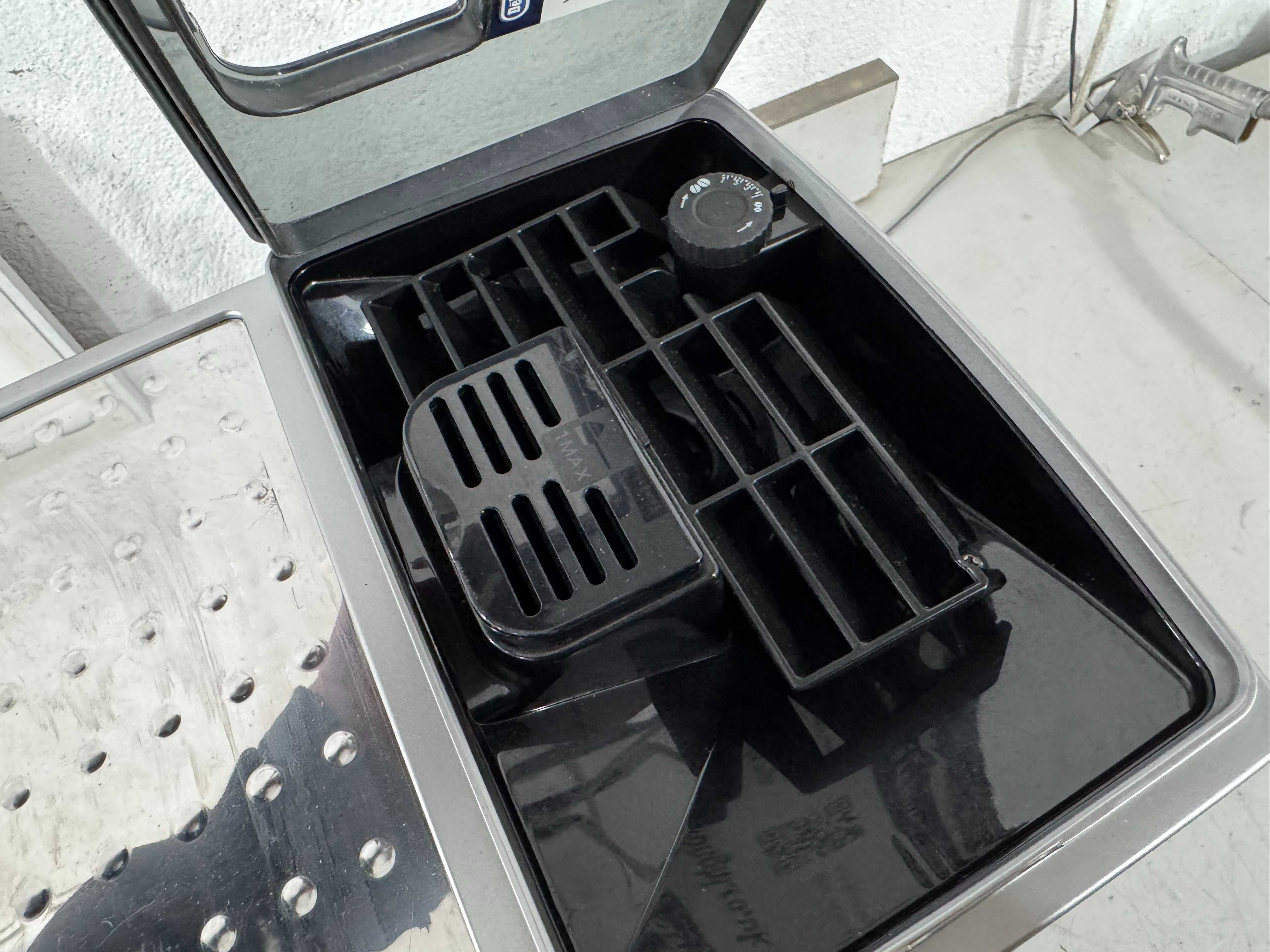 Кафемашина DeLonghi Magnifica S Smart