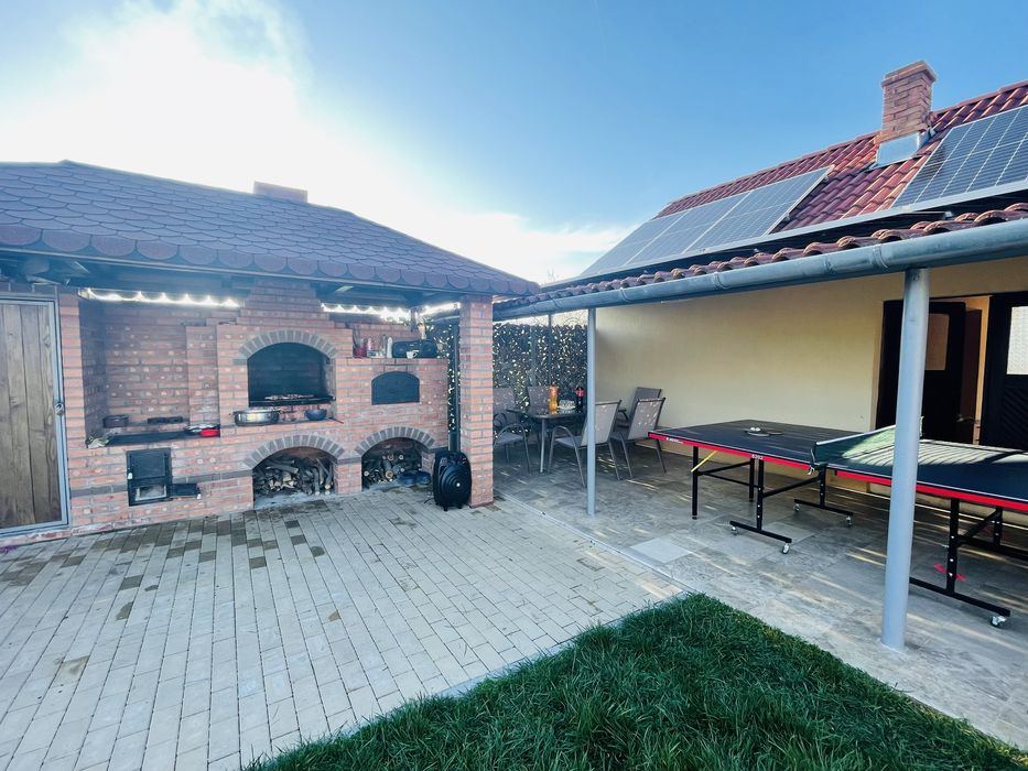 Pensiunea Casa Ariana - ciubar (7 km de centrul Tg-jiu) craciun liber