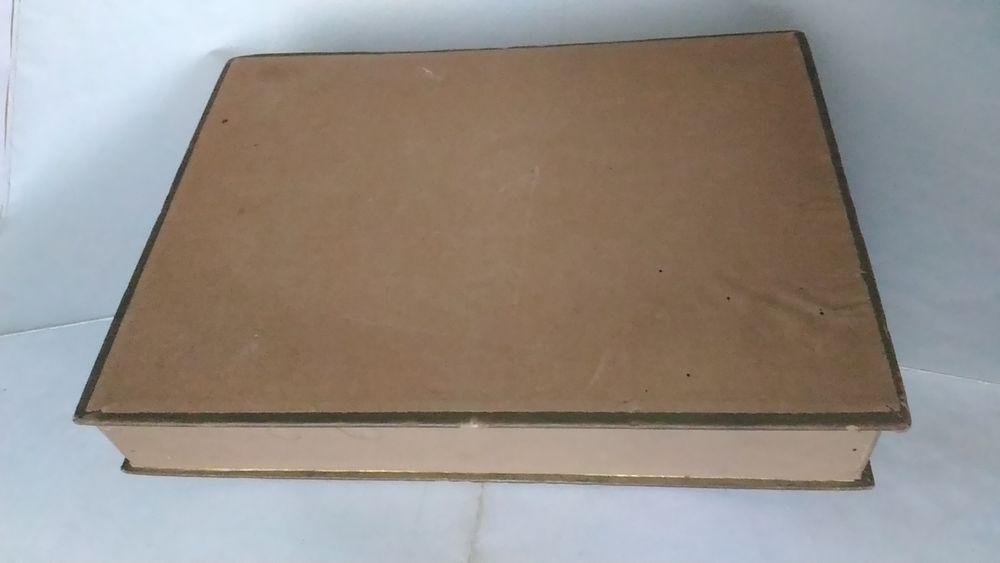 Cutie bomboane Capsa carton