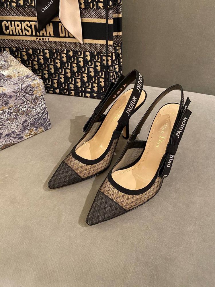 Pantofi Christian Dior