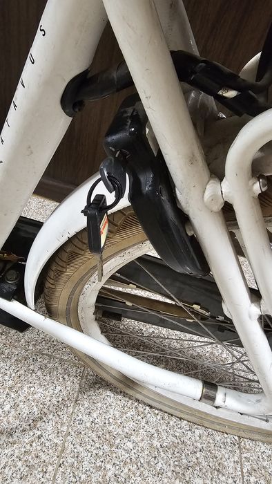Vând bicicletă electrică