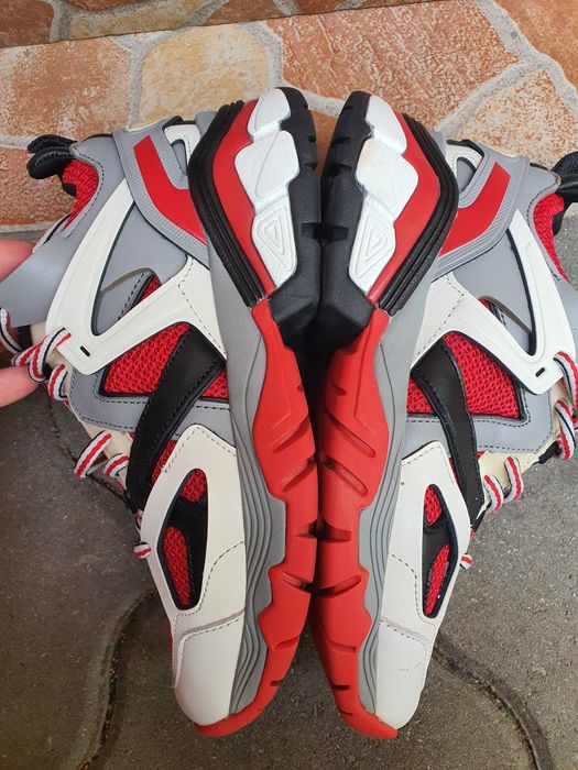 Adidasi Guess dama originali, marimea 36