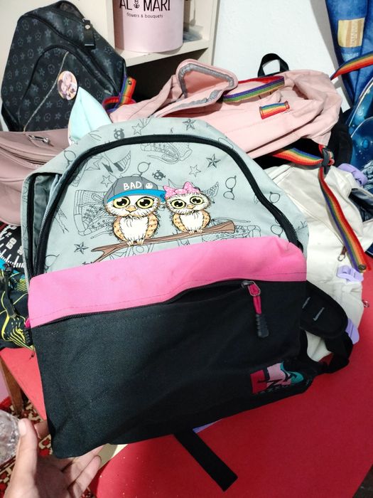 Рюкзак,сумки в школу