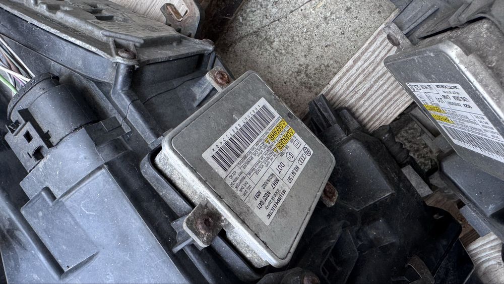 Audi A4 B8 фарове (комплект)