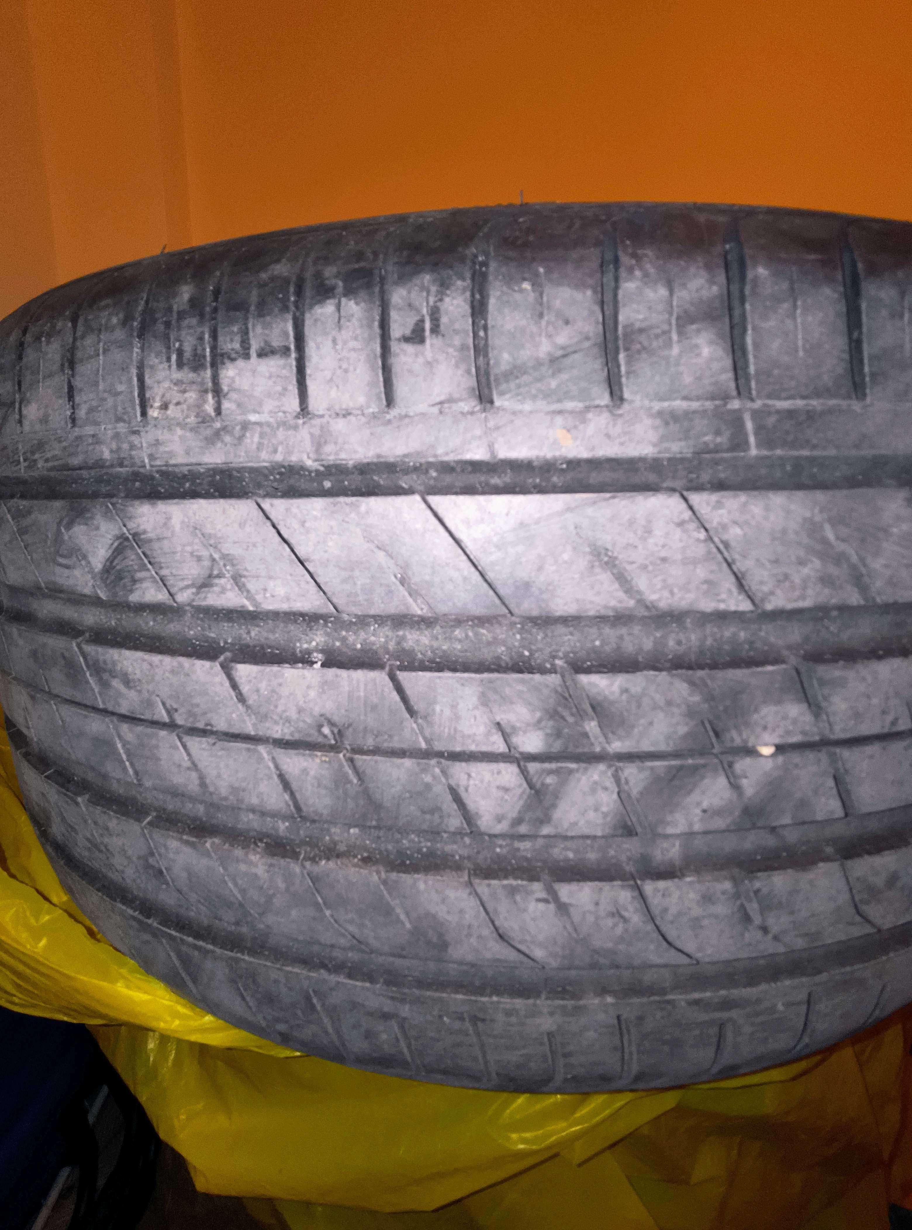 2 броя автомобилни гуми 275/35/18,  Nexen N Fera, 3 кг череши :)
