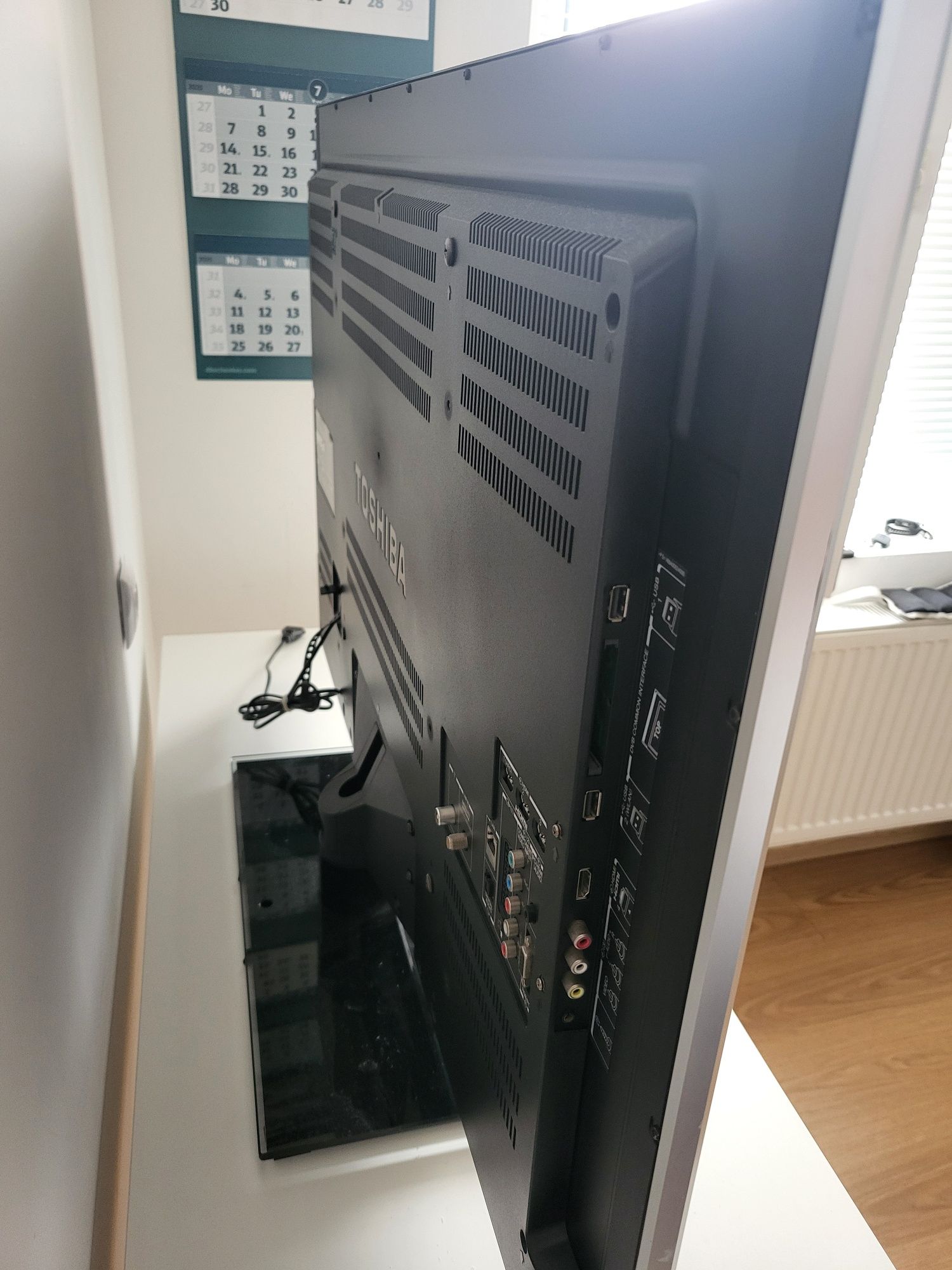 Телевизор Toshiba 42 инча