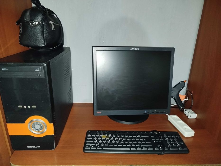 Продам компьютер вместе с блоком