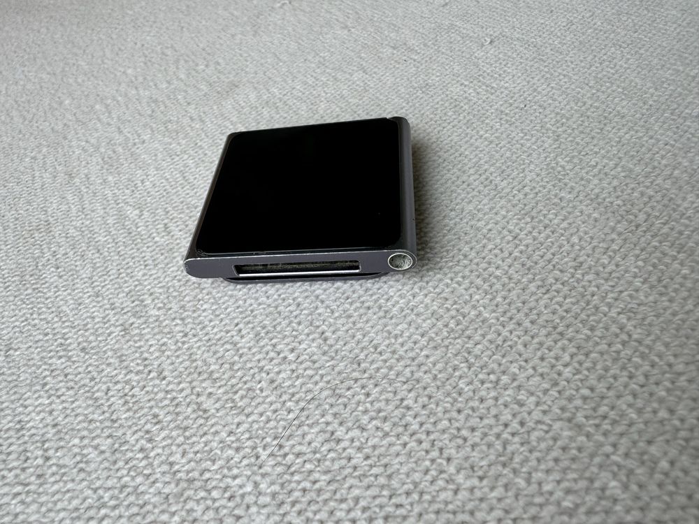 Айпод , iPod nano (6th generation) , 8GB