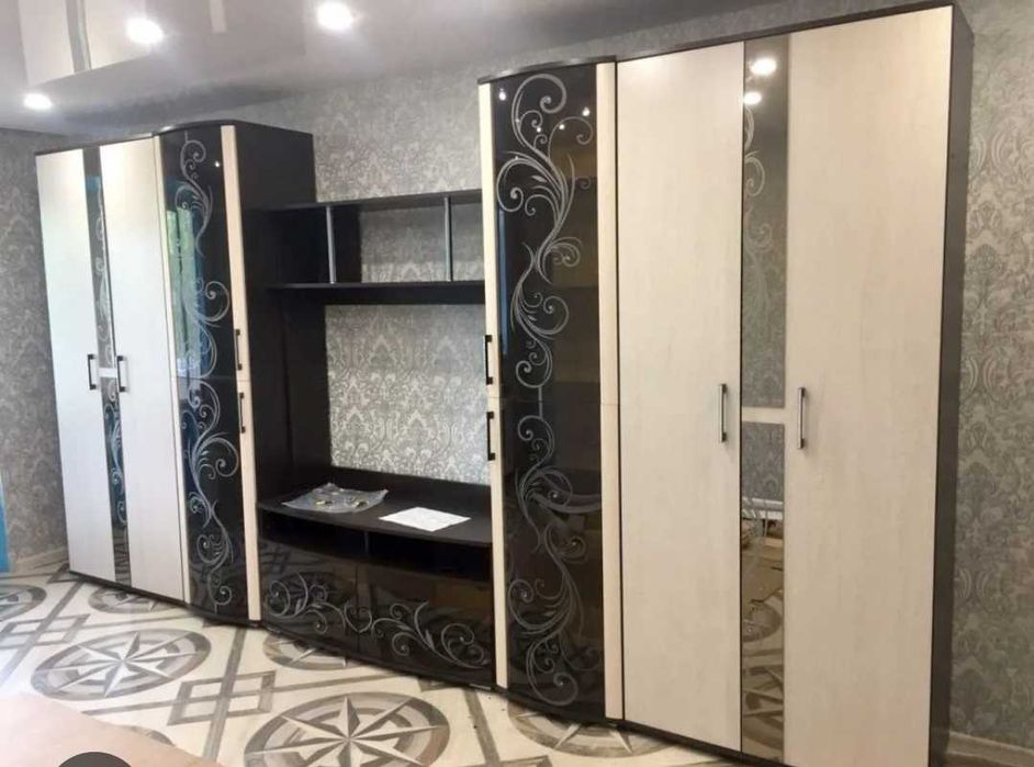 Гостиные в ассортименте .