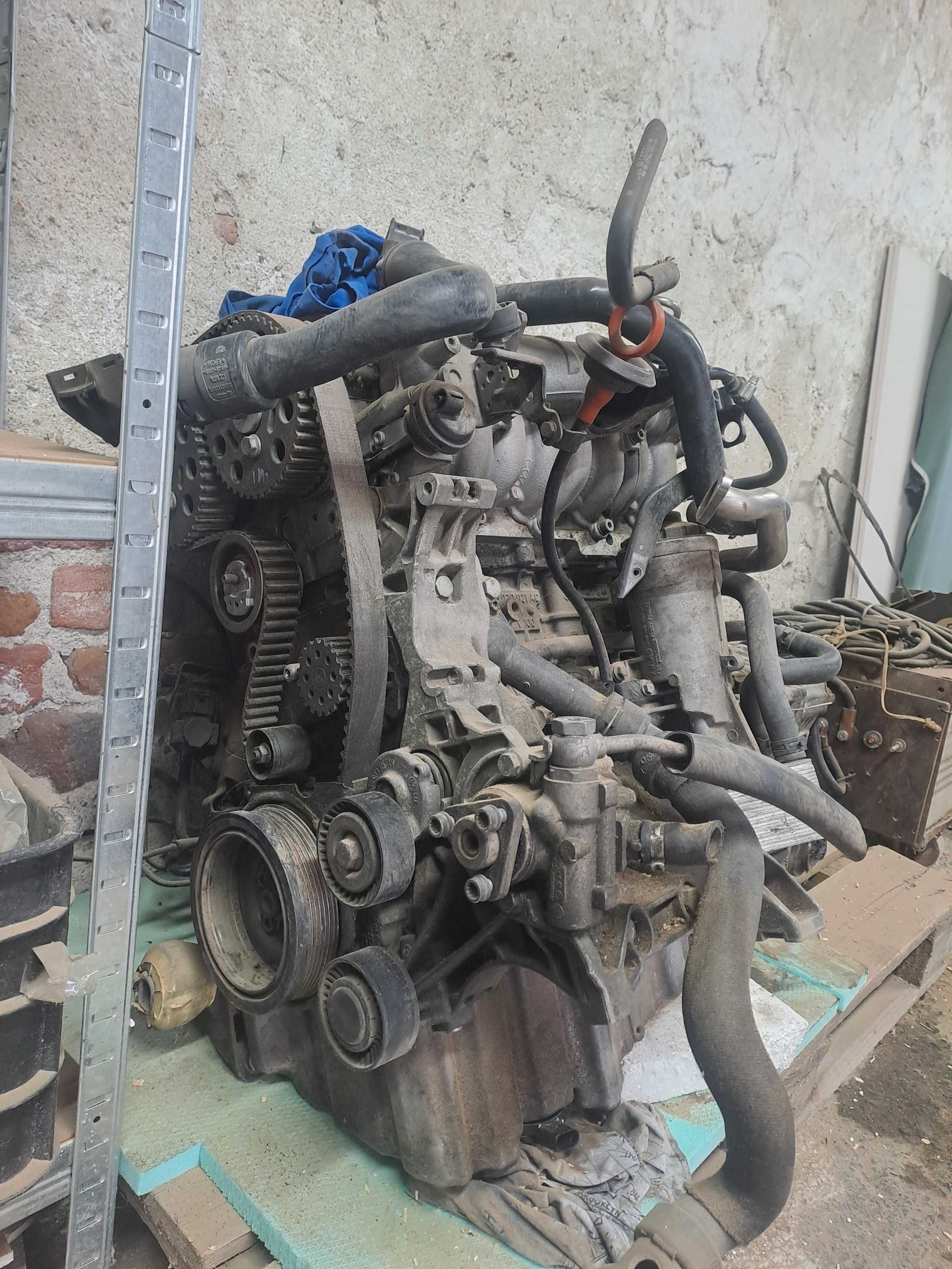 Двигател audi 2.0 170 BRD