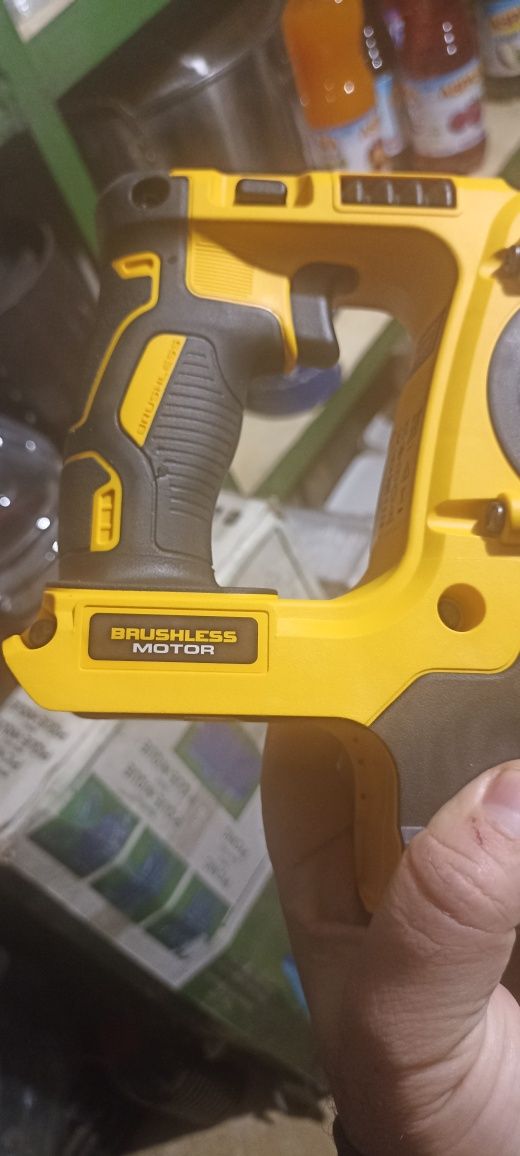 Продвам 100% орихинален мини комплект на Девалт!  Dewalt