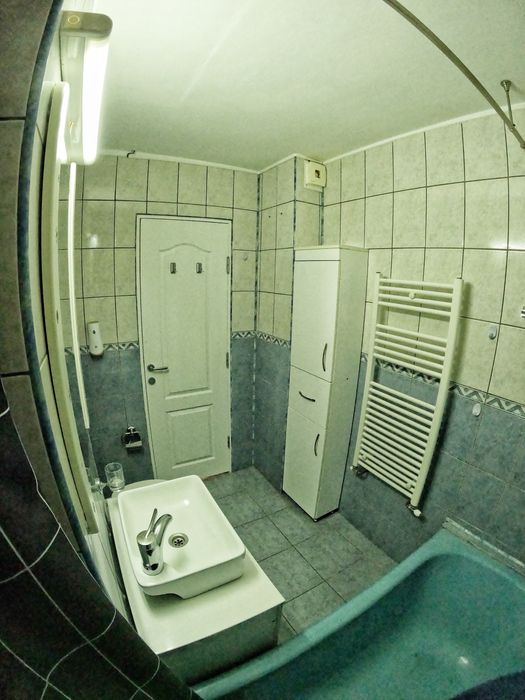 Vand Apartament 2 camere decomandat Alfa si doua locuri de parcare