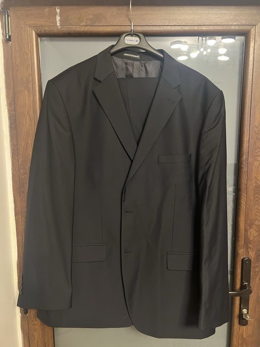 Vand costum Giorgio Armani