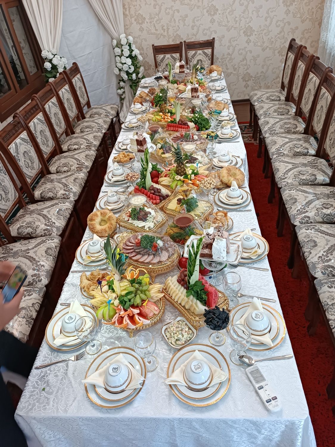 Stol stul shirma  samovor, pasuda, zontik, qozon òchoq prokat beramiz