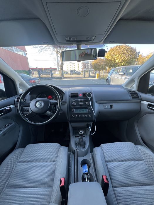 Vand VW TOURAN 2.0TDI 140cp