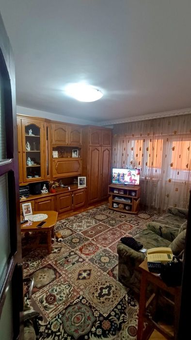 Propietar vand apartament 3 camere