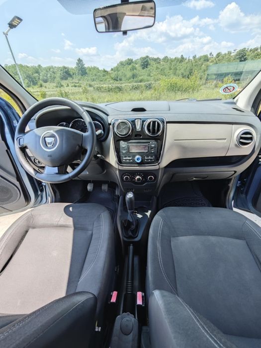 Dacia lodgy albastra