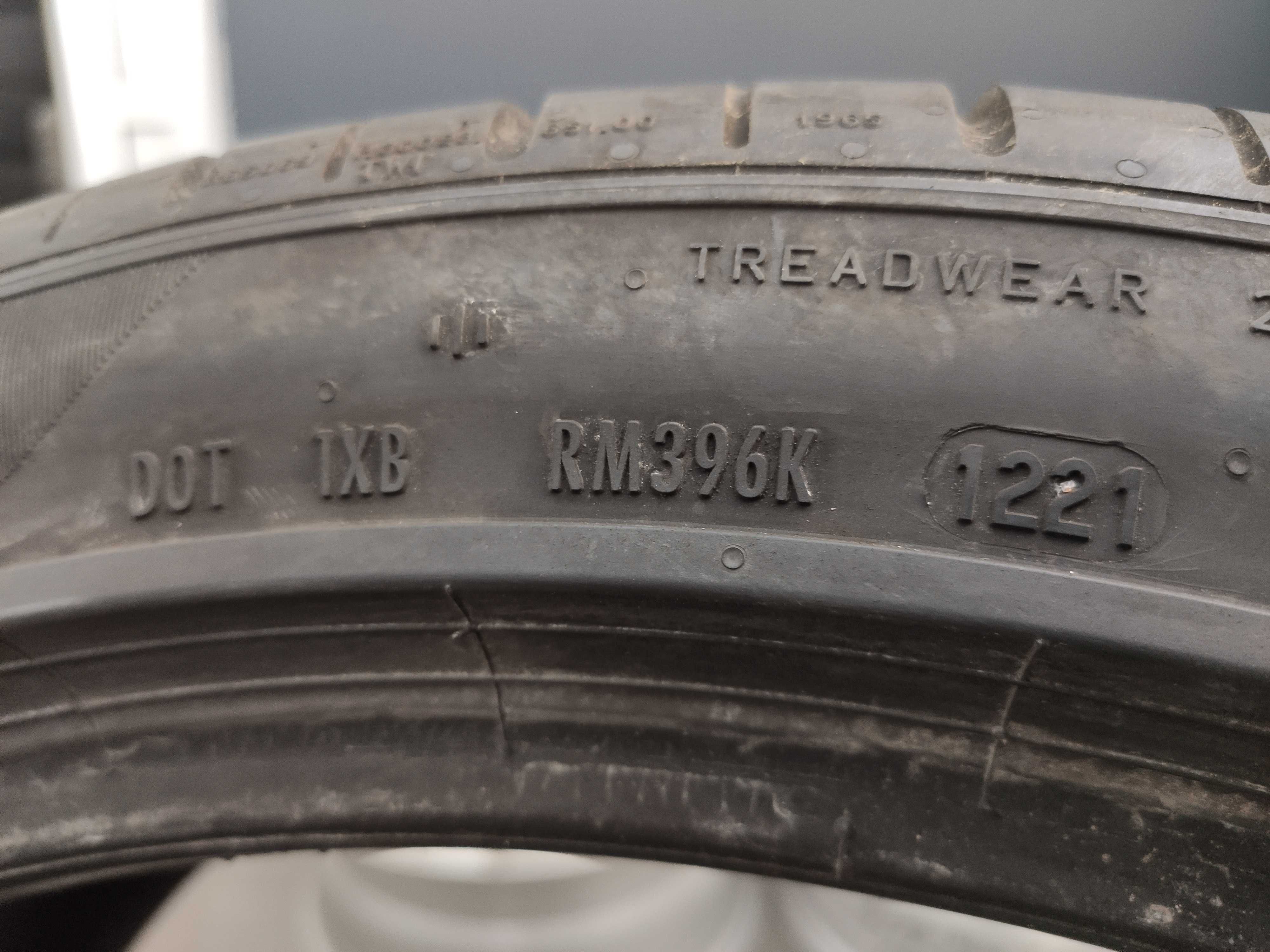 1бр Лятна гума 255 40 21 - Pirelli