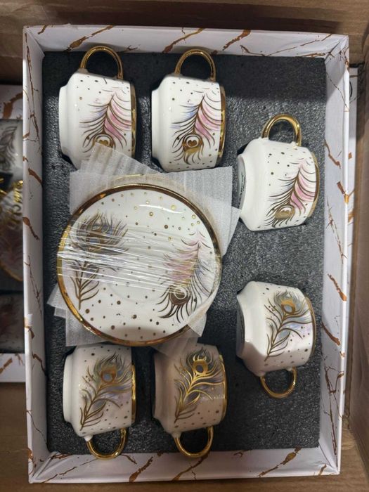 Луксозен сервиз за кафе