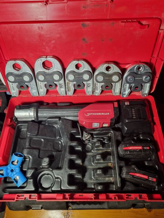 Presa sertizat Rothenberger romax 4000 ,2 baterii,cutie 5 bacuri cupru
