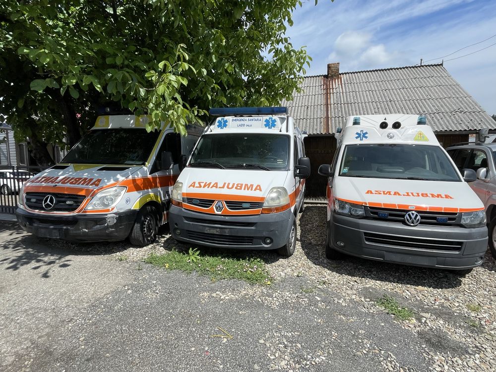 Ambulanta mecedes sprinter/crafter/transporter 4x4