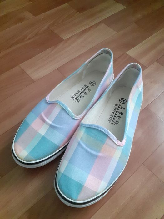 Макасины женские,в хорошем состоянии