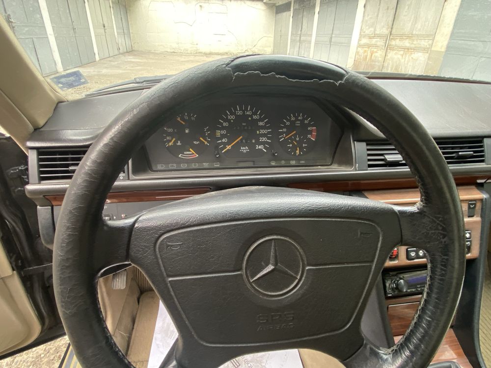 MERCEDES W124 2.3 16V