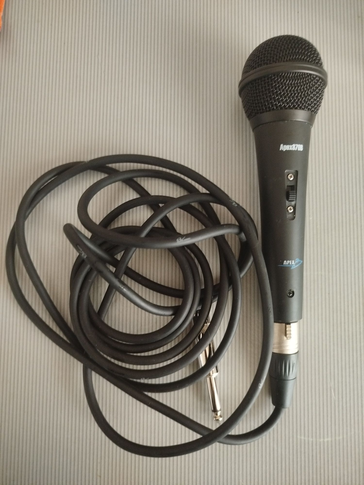 Микрофон Apex 870B