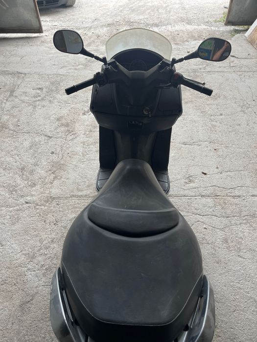 Suzuki burgman 200
