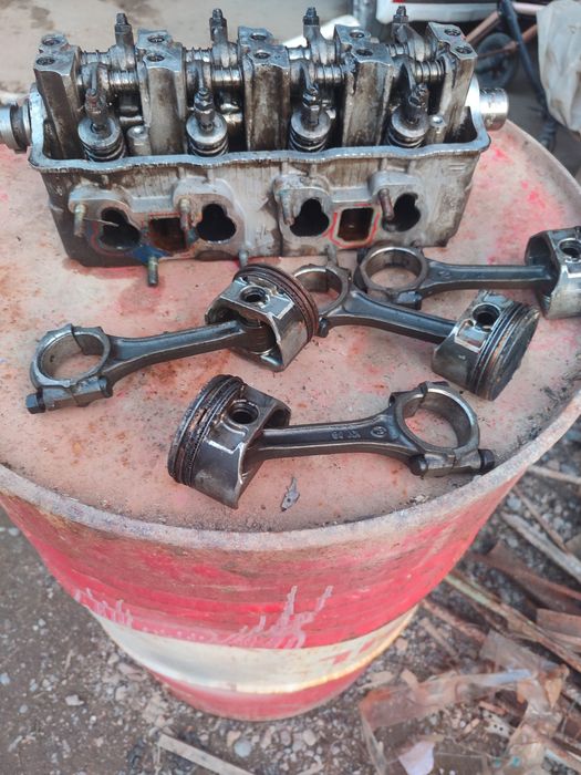 Головка на Фав поршня