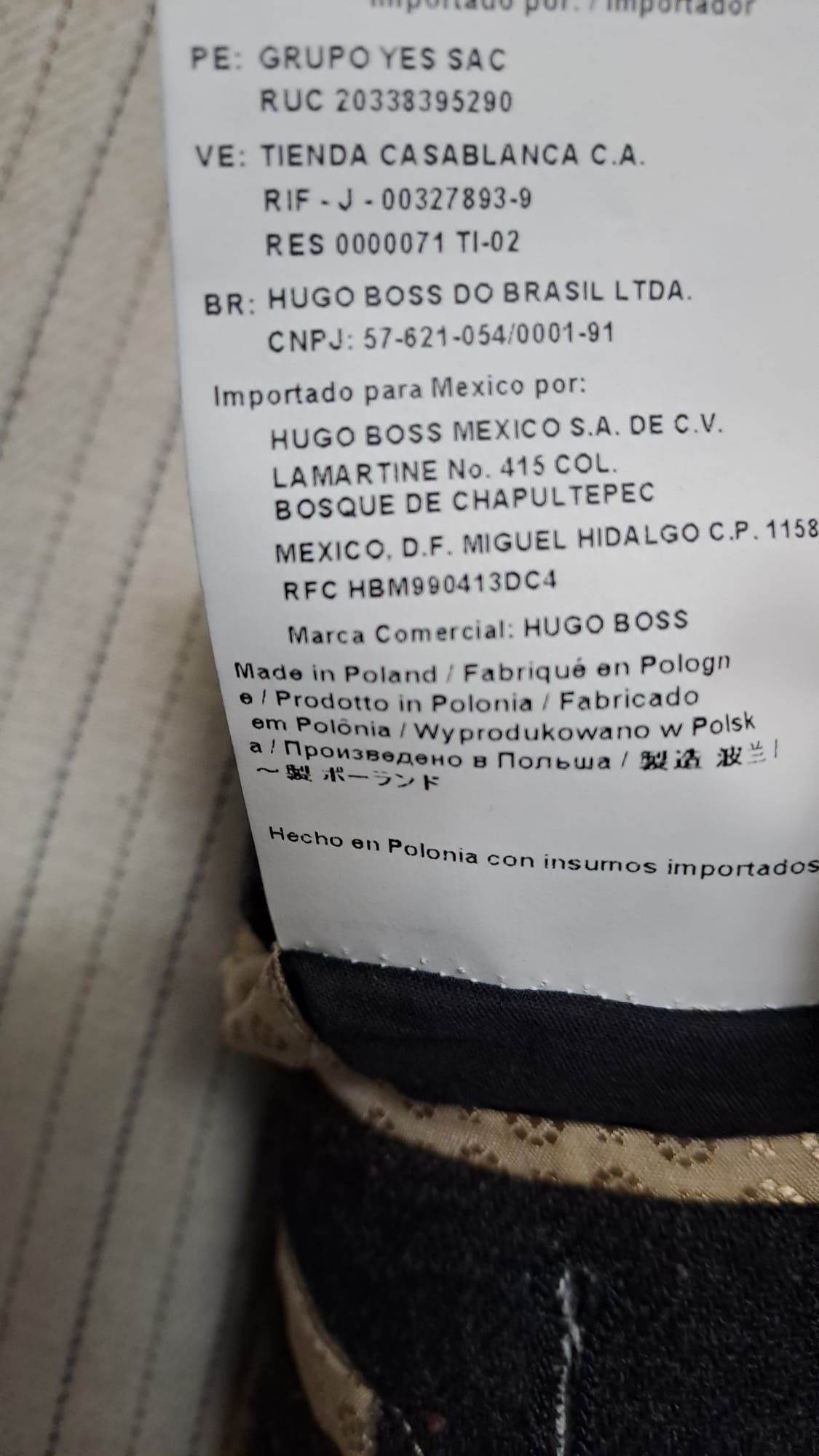 Palton Hugo Boss original, bărbătesc