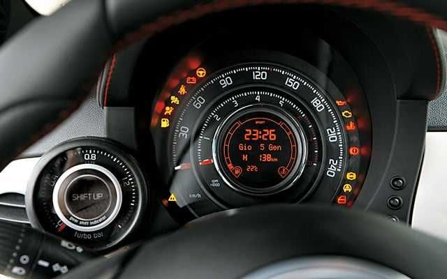 Дигитален километраж за Fiat 500 / Abarth 595 / 695 – LCD дисплей