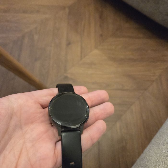 Продавам часовник Garmin Venu 3S