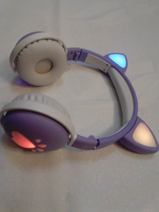 Casti wireless cu urechi pisica