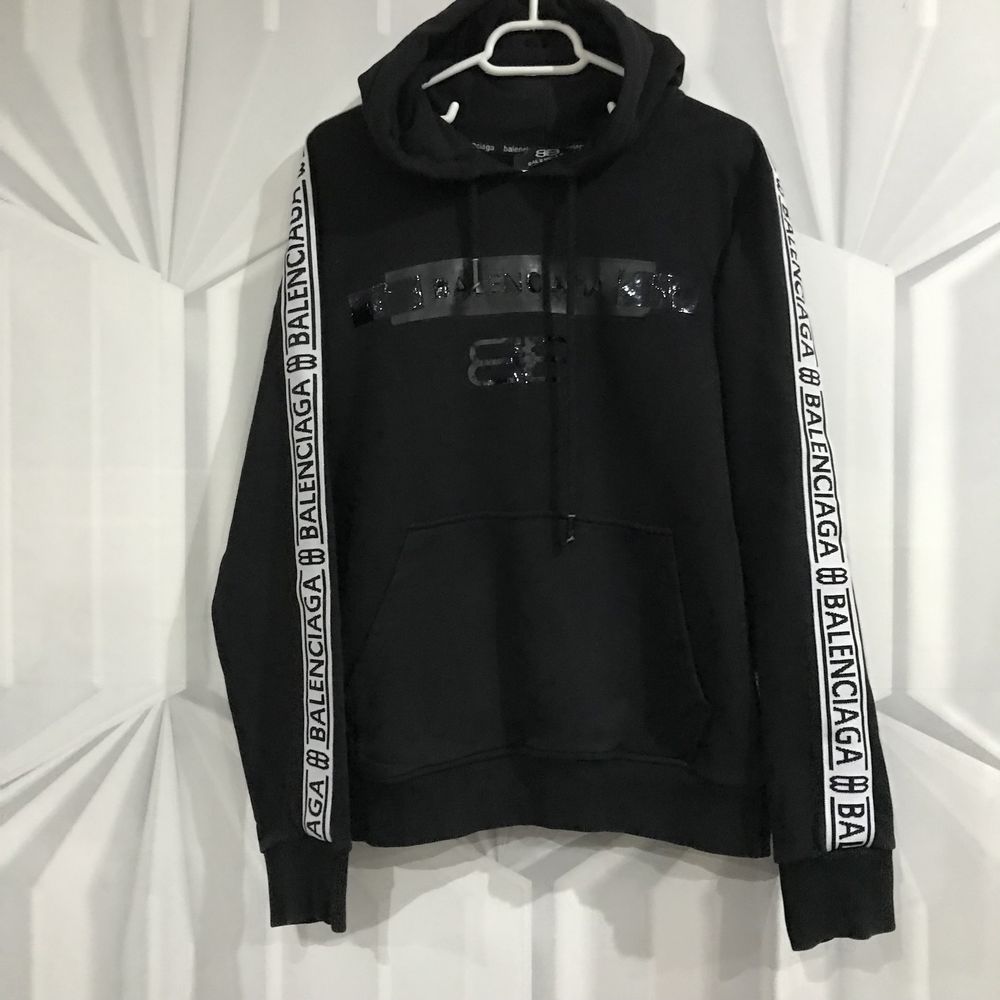 Hanorac Balenciaga/Tricou PhilipP North Face etc