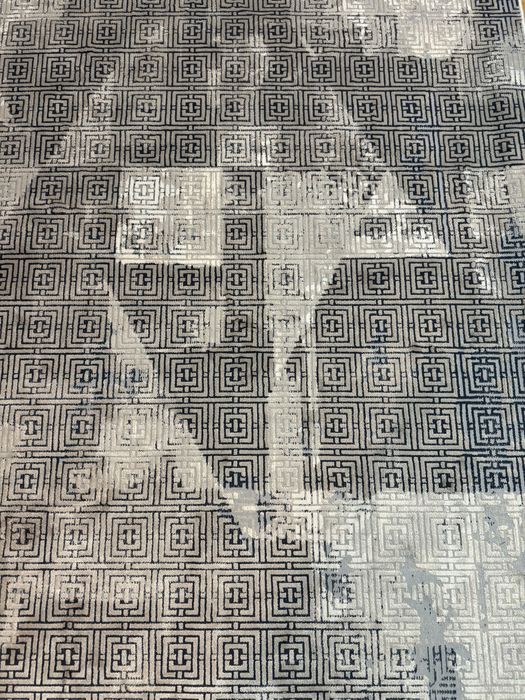 Ковер в светлых тонах, 2х3м