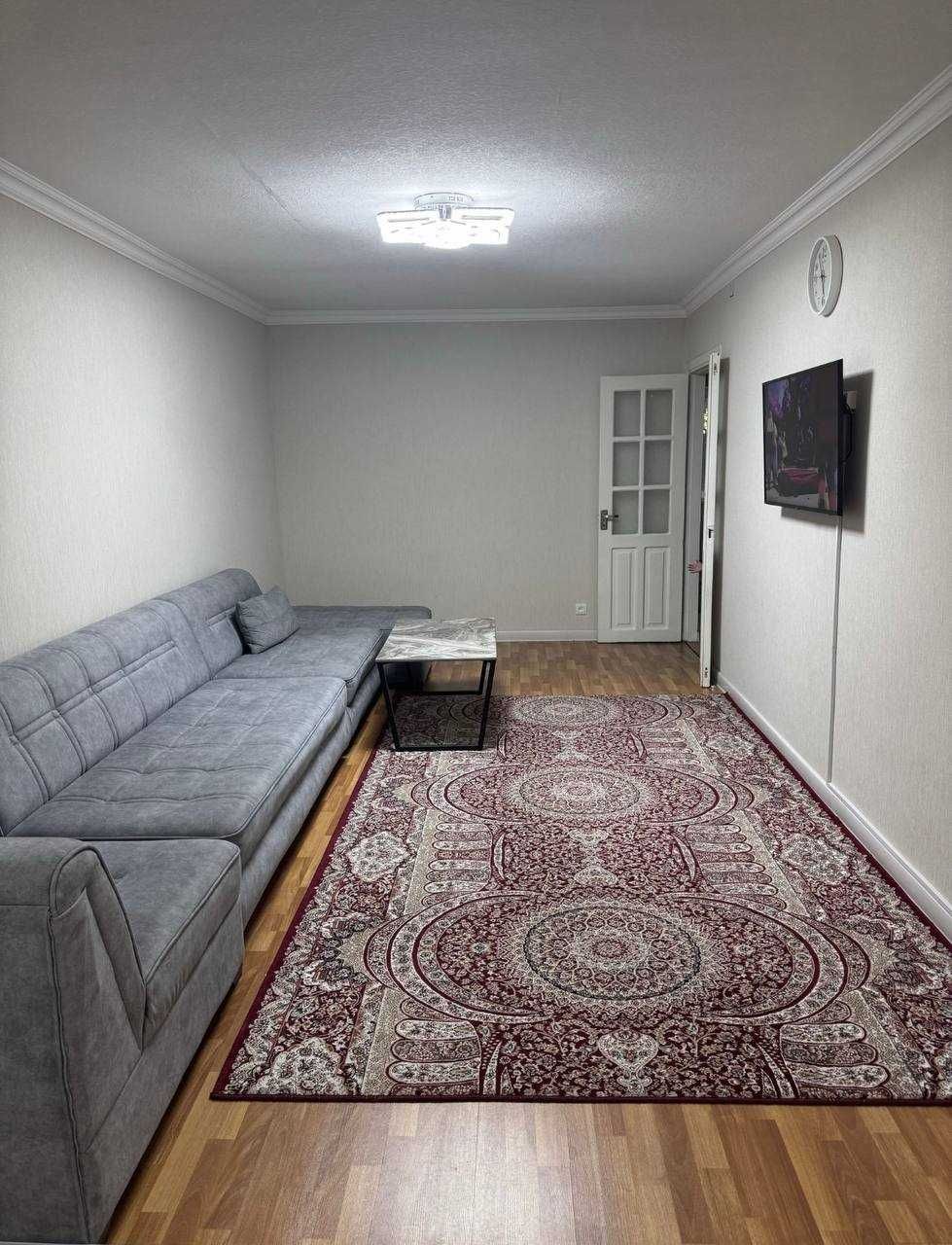 Алишер навои , 3/2/5 продается квартира , 70м2 , ц13 УРДА