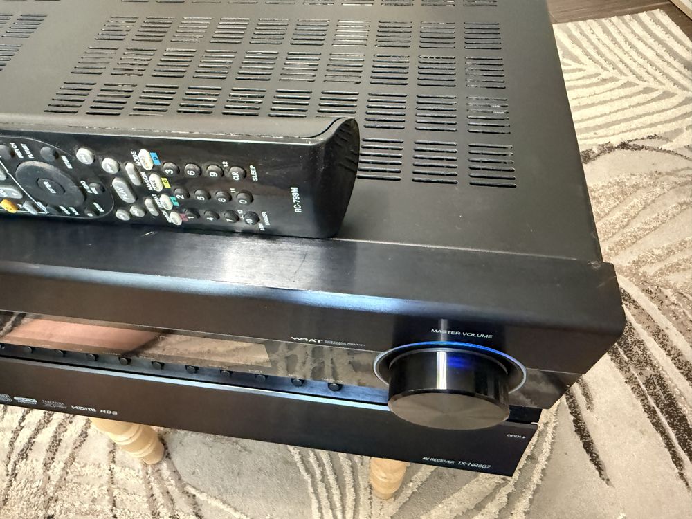 Onkyo TX-NR807 Мощен ресивър