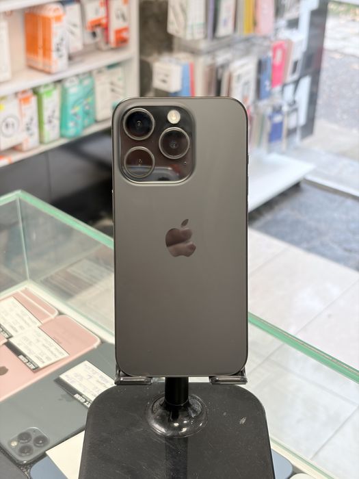 Apple iPhone 15 Pro 256GB Black Titanium