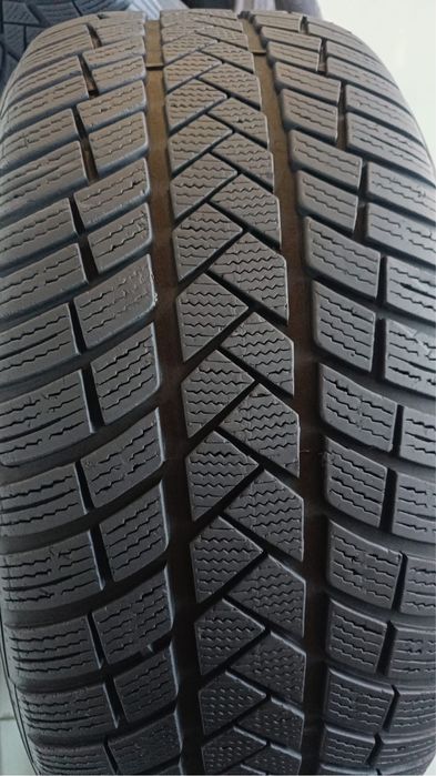 4бр зимни гуми 225/50/19/vredestein wintrac pro giugariodesign/dot3619