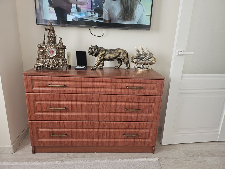 Тумбочка под телевизор